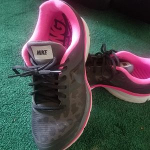 Nike H2O Repel Pegasus 30 Running Shoes SZ 10